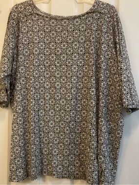 Roaman's Black and White Geometric Boatneck Top.  (106)